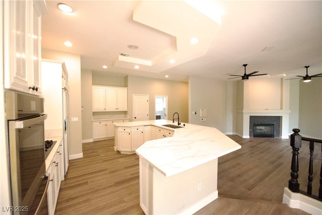 Las Vegas, Nevada, 89117, United States, 6 Bedrooms Bedrooms, ,5 BathroomsBathrooms,Residential,Active,2007319