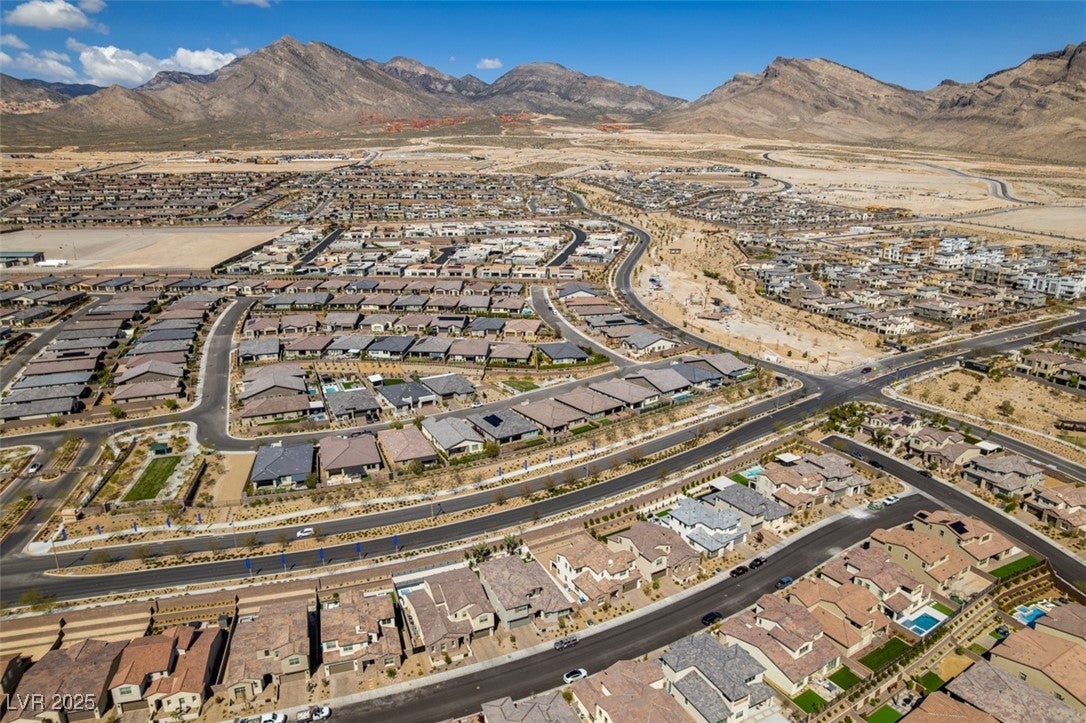 Las Vegas, Nevada, 89138, United States, 5 Bedrooms Bedrooms, ,4 BathroomsBathrooms,Residential,Active,1961955