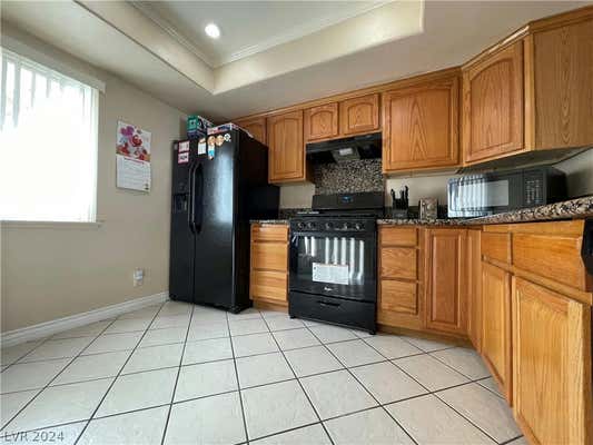 7227 MAGIC MOMENT LN, LAS VEGAS, NV 89119, photo 3 of 27