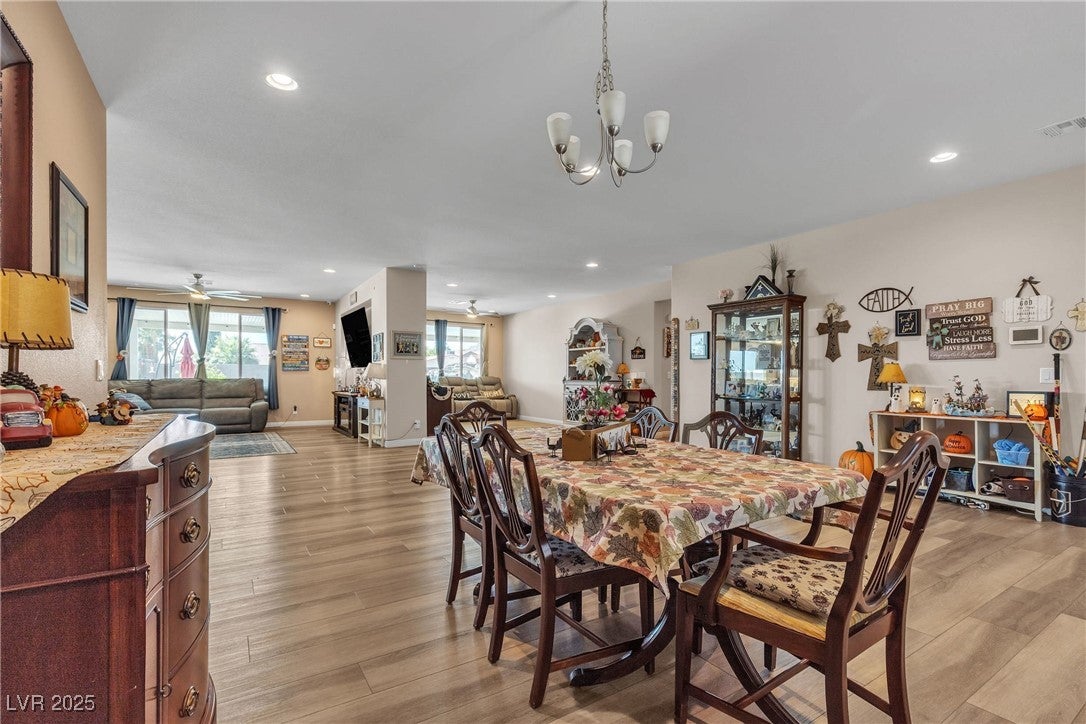 Las Vegas, Nevada, 89149, United States, 5 Bedrooms Bedrooms, ,4 BathroomsBathrooms,Residential,Active,1933730