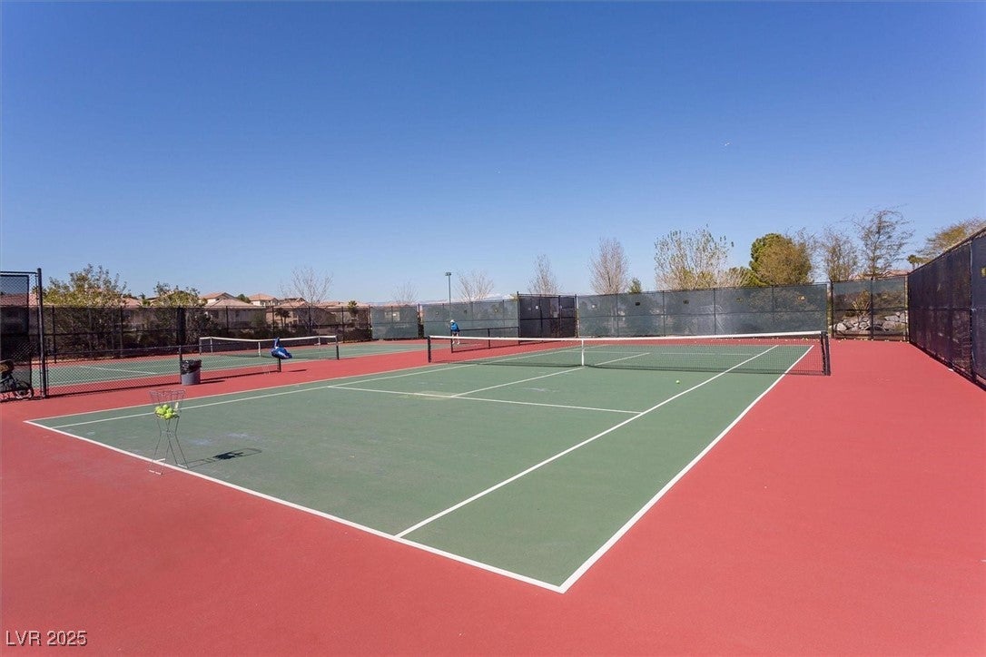 Henderson, Nevada, 89052, United States, 5 Bedrooms Bedrooms, ,4 BathroomsBathrooms,Residential,Active,1739708