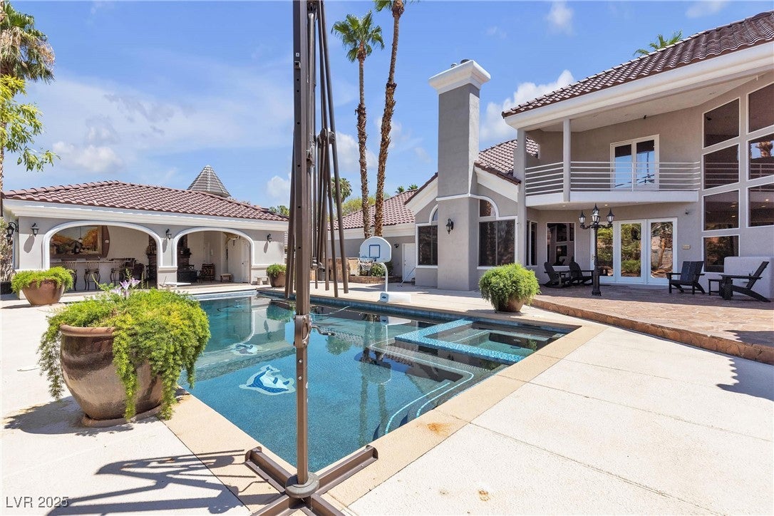 Las Vegas, Nevada, 89146, United States, 5 Bedrooms Bedrooms, ,7 BathroomsBathrooms,Residential,Active,1933735
