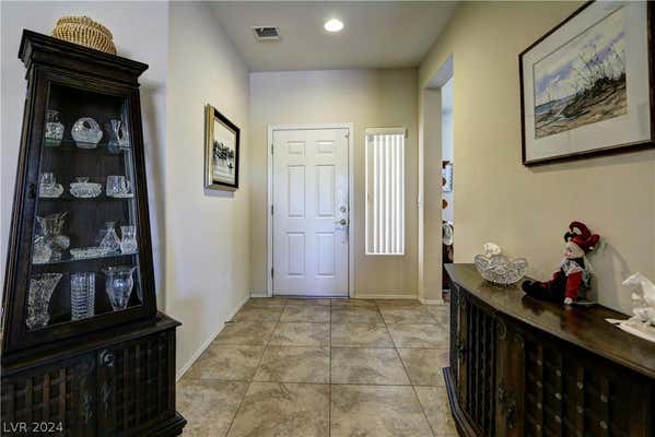 2998 GETTYSBURG AVE, HENDERSON, NV 89052, photo 4 of 35