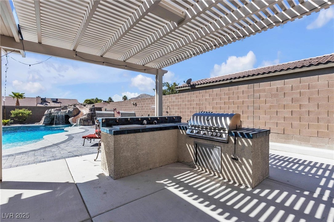 Las Vegas, Nevada, 89149, United States, 5 Bedrooms Bedrooms, ,4 BathroomsBathrooms,Residential,Active,1933730