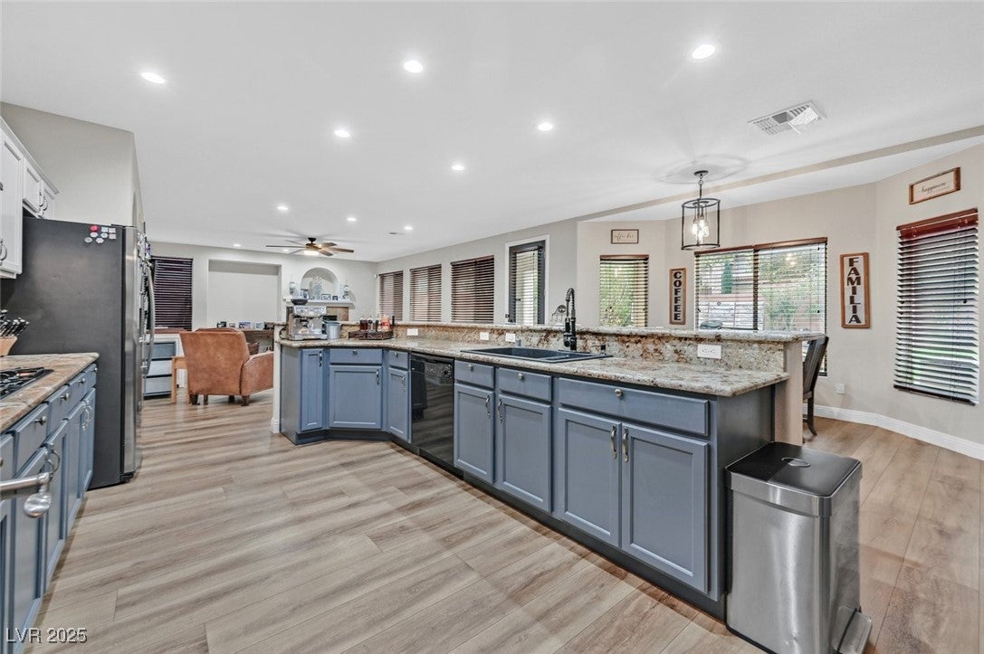 Las Vegas, Nevada, 89141, United States, 6 Bedrooms Bedrooms, ,5 BathroomsBathrooms,Residential,Active,1996585