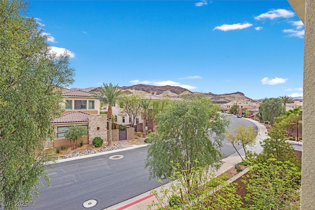 Henderson, Nevada, 89011, United States, ,5 BathroomsBathrooms,Residential,Active,1704244