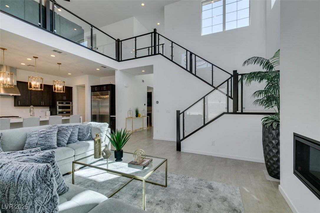 Las Vegas, Nevada, 89138, United States, 5 Bedrooms Bedrooms, ,4 BathroomsBathrooms,Residential,Active,1961955