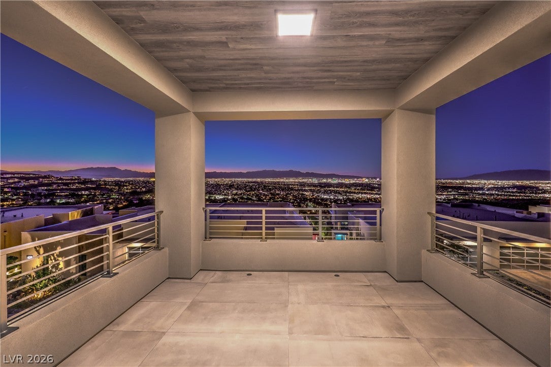 Henderson, Nevada, 89012, United States, 4 Bedrooms Bedrooms, ,5 BathroomsBathrooms,Residential,Active,2016114