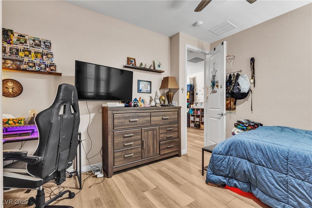 Las Vegas, Nevada, 89149, United States, 5 Bedrooms Bedrooms, ,4 BathroomsBathrooms,Residential,Active,1933730