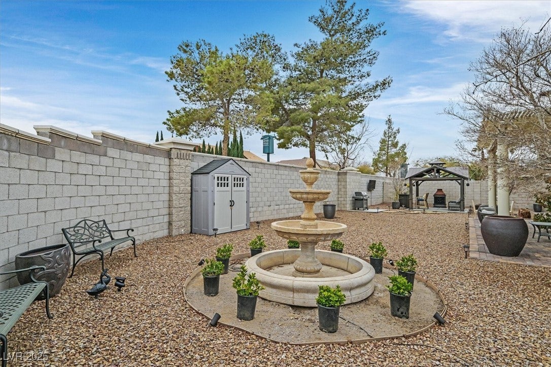 Henderson, Nevada, 89052, United States, 5 Bedrooms Bedrooms, ,4 BathroomsBathrooms,Residential,Active,1739708