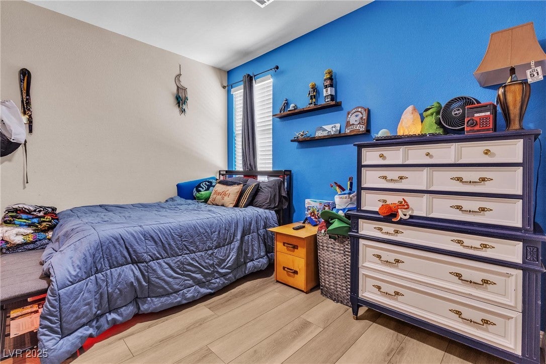 Las Vegas, Nevada, 89149, United States, 5 Bedrooms Bedrooms, ,4 BathroomsBathrooms,Residential,Active,1933730