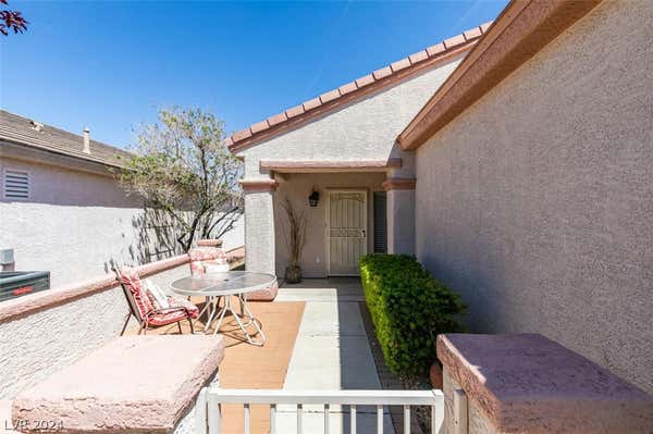 2092 DESERT WOODS DR, HENDERSON, NV 89012, photo 2 of 13