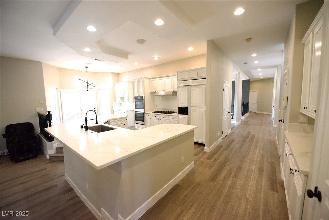 Las Vegas, Nevada, 89117, United States, 6 Bedrooms Bedrooms, ,5 BathroomsBathrooms,Residential,Active,2007319