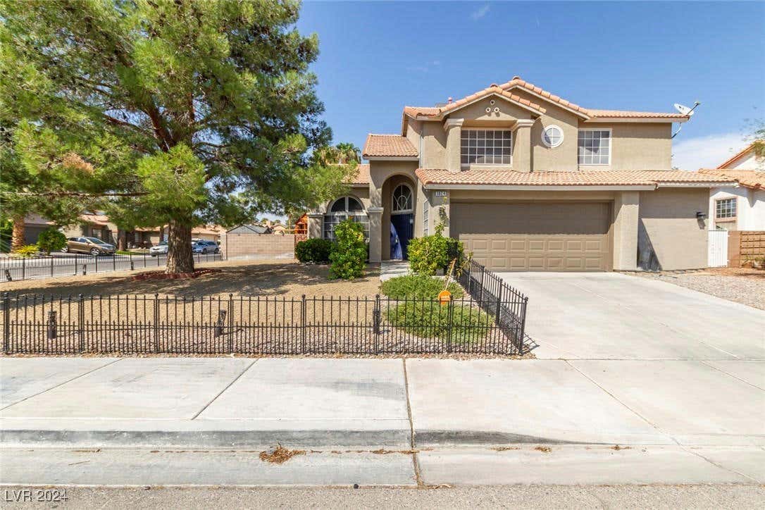 3824 W RED COACH AVE, NORTH LAS VEGAS, NV 89031, photo 1 of 36