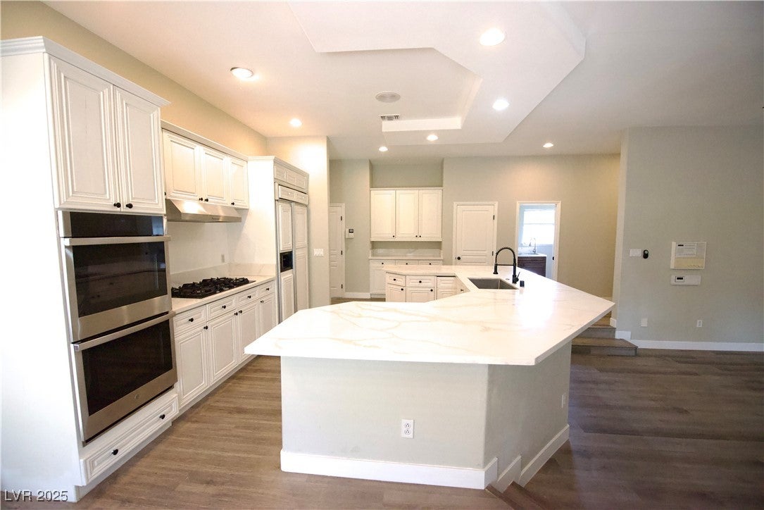 Las Vegas, Nevada, 89117, United States, 6 Bedrooms Bedrooms, ,5 BathroomsBathrooms,Residential,Active,2007319