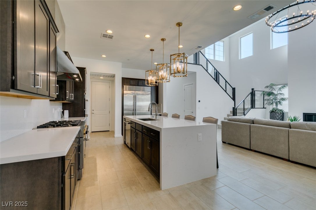 Las Vegas, Nevada, 89138, United States, 5 Bedrooms Bedrooms, ,4 BathroomsBathrooms,Residential,Active,1961955