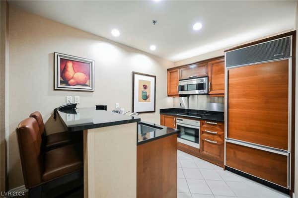 145 E HARMON AVE UNIT 208, LAS VEGAS, NV 89109, photo 4 of 42