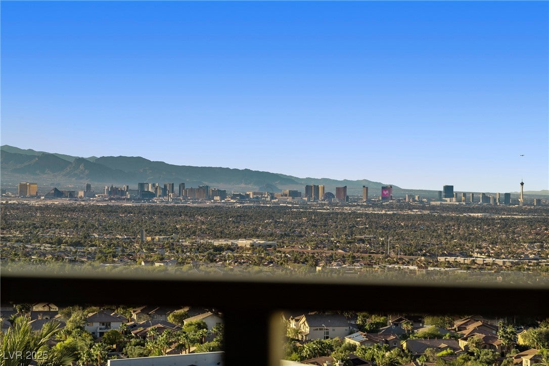 Henderson, Nevada, 89012, United States, 3 Bedrooms Bedrooms, ,4 BathroomsBathrooms,Residential,Active,1967100