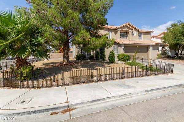 3824 W RED COACH AVE, NORTH LAS VEGAS, NV 89031, photo 2 of 36