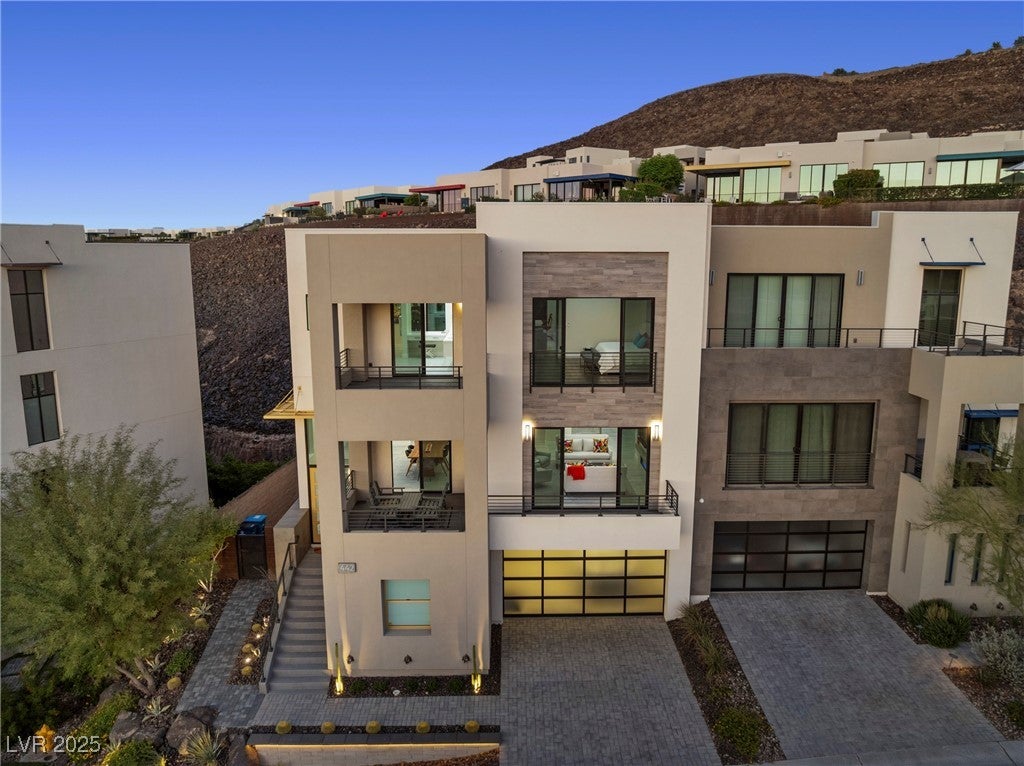 Henderson, Nevada, 89012, United States, 3 Bedrooms Bedrooms, ,4 BathroomsBathrooms,Residential,Active,1967100