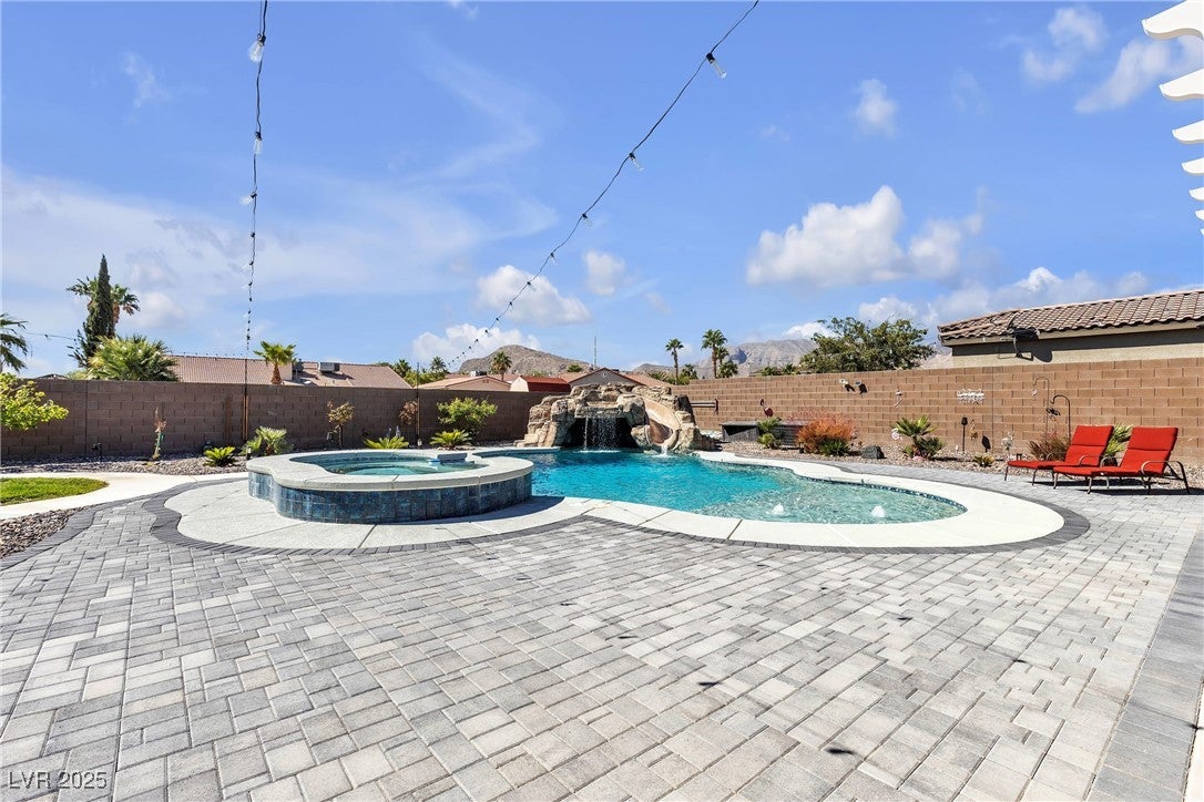 Las Vegas, Nevada, 89149, United States, 5 Bedrooms Bedrooms, ,4 BathroomsBathrooms,Residential,Active,1933730