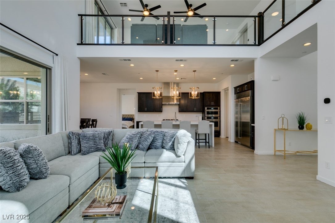 Las Vegas, Nevada, 89138, United States, 5 Bedrooms Bedrooms, ,4 BathroomsBathrooms,Residential,Active,1961955