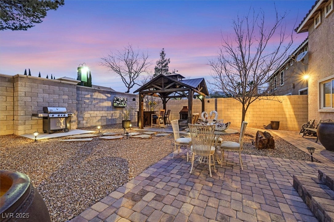 Henderson, Nevada, 89052, United States, 5 Bedrooms Bedrooms, ,4 BathroomsBathrooms,Residential,Active,1739708