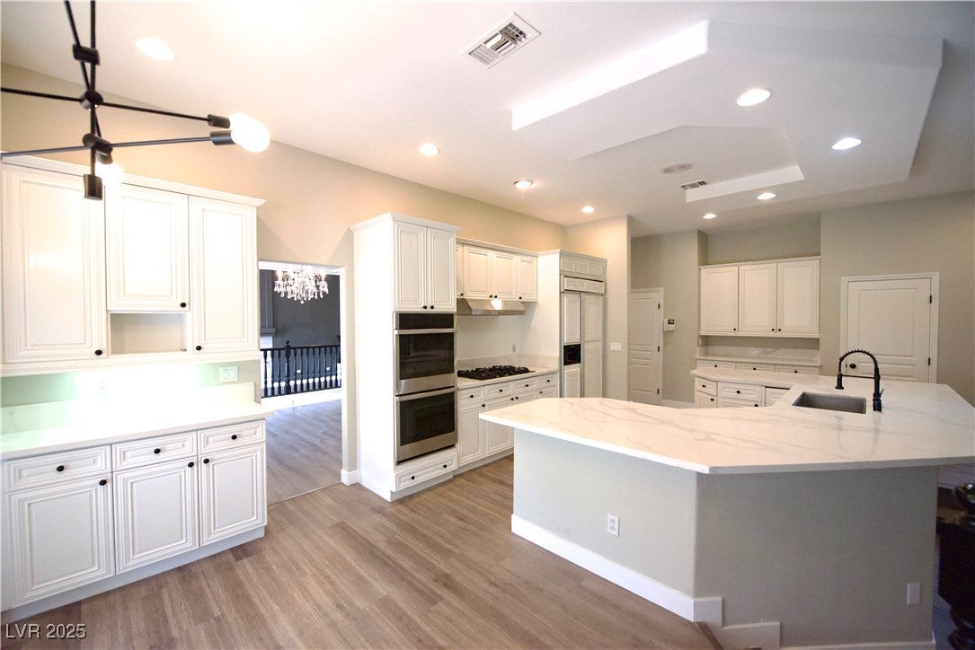 Las Vegas, Nevada, 89117, United States, 6 Bedrooms Bedrooms, ,5 BathroomsBathrooms,Residential,Active,2007319