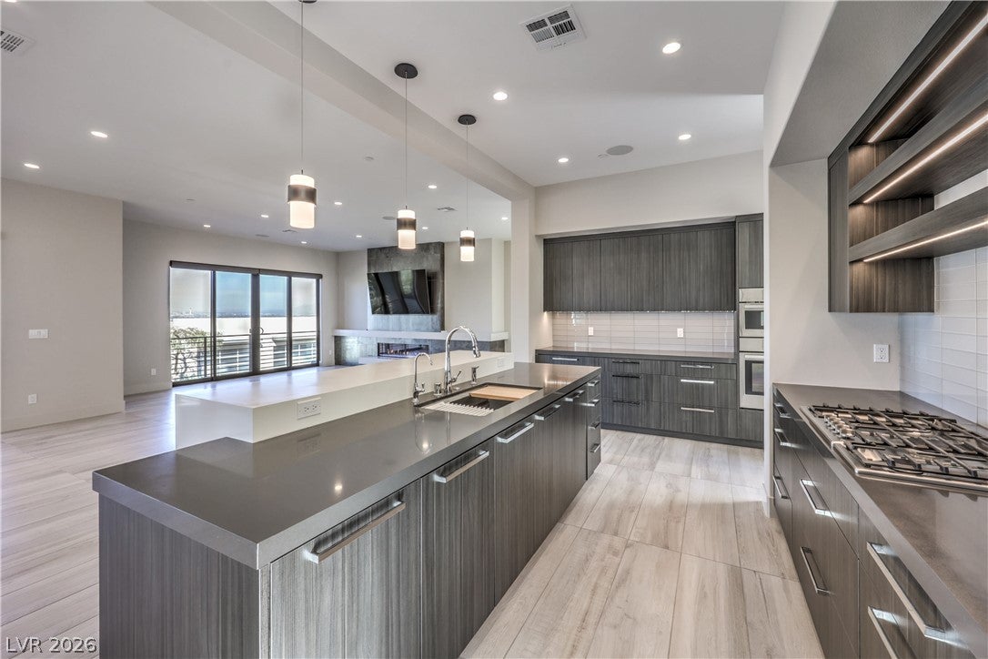 Henderson, Nevada, 89012, United States, 4 Bedrooms Bedrooms, ,5 BathroomsBathrooms,Residential,Active,2016114