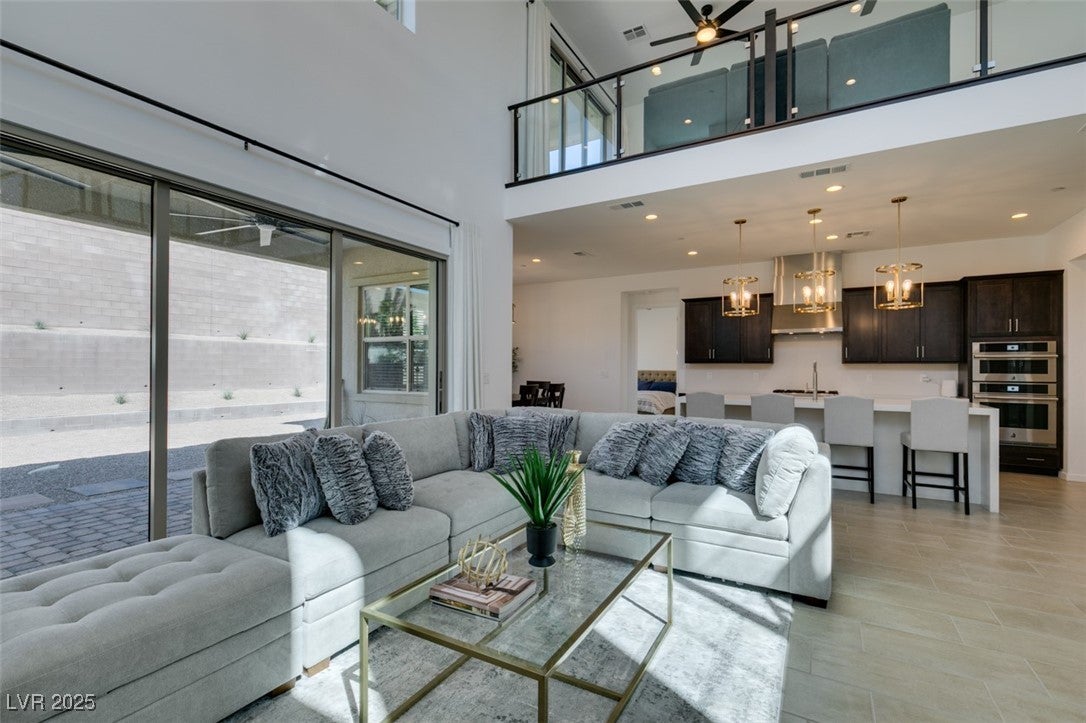 Las Vegas, Nevada, 89138, United States, 5 Bedrooms Bedrooms, ,4 BathroomsBathrooms,Residential,Active,1961955