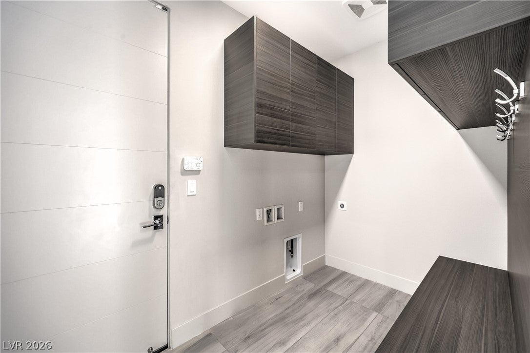 Henderson, Nevada, 89012, United States, 4 Bedrooms Bedrooms, ,5 BathroomsBathrooms,Residential,Active,2016114