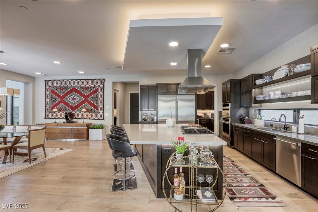Las Vegas, Nevada, 89138, United States, 3 Bedrooms Bedrooms, ,4 BathroomsBathrooms,Residential,Active,1820837