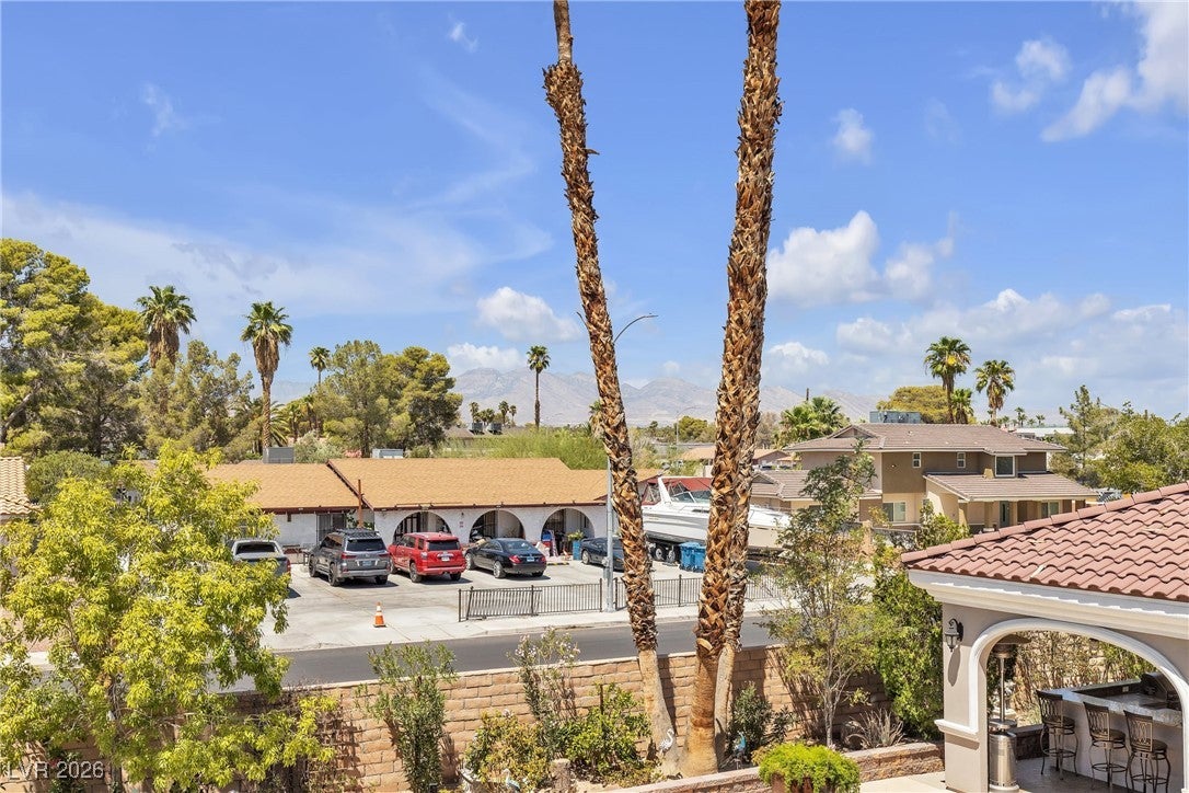 Las Vegas, Nevada, 89146, United States, 5 Bedrooms Bedrooms, ,7 BathroomsBathrooms,Residential,Active,2006924