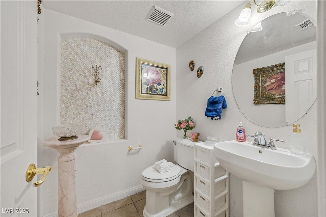 Henderson, Nevada, 89052, United States, 5 Bedrooms Bedrooms, ,4 BathroomsBathrooms,Residential,Active,1739708