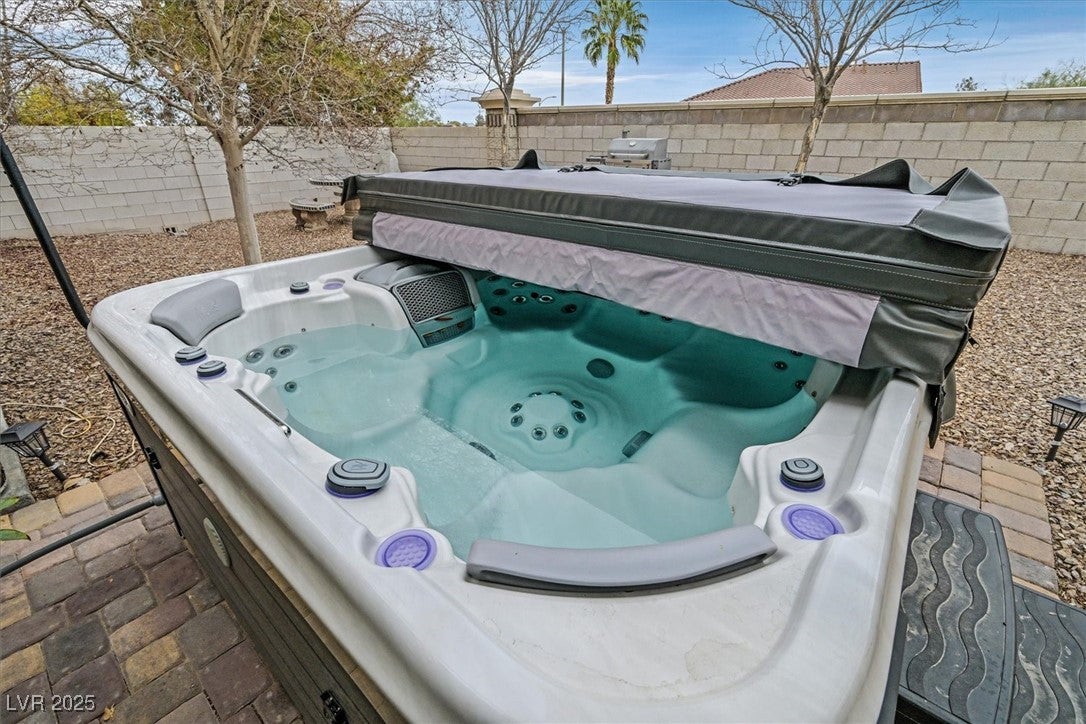 Henderson, Nevada, 89052, United States, 5 Bedrooms Bedrooms, ,4 BathroomsBathrooms,Residential,Active,1739708