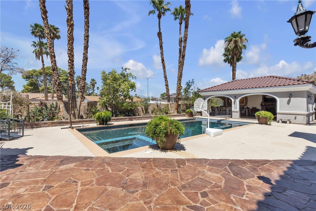 Las Vegas, Nevada, 89146, United States, 5 Bedrooms Bedrooms, ,7 BathroomsBathrooms,Residential,Active,2032390