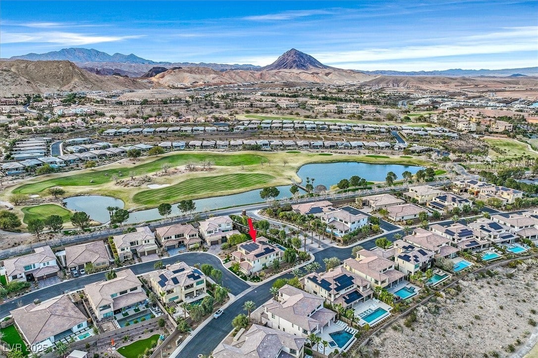 Henderson, Nevada, 89011, United States, ,5 BathroomsBathrooms,Residential,Active,1704244