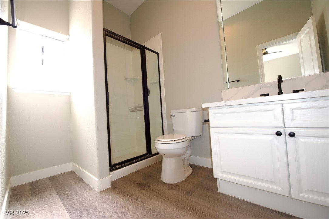 Las Vegas, Nevada, 89117, United States, 6 Bedrooms Bedrooms, ,5 BathroomsBathrooms,Residential,Active,2007319