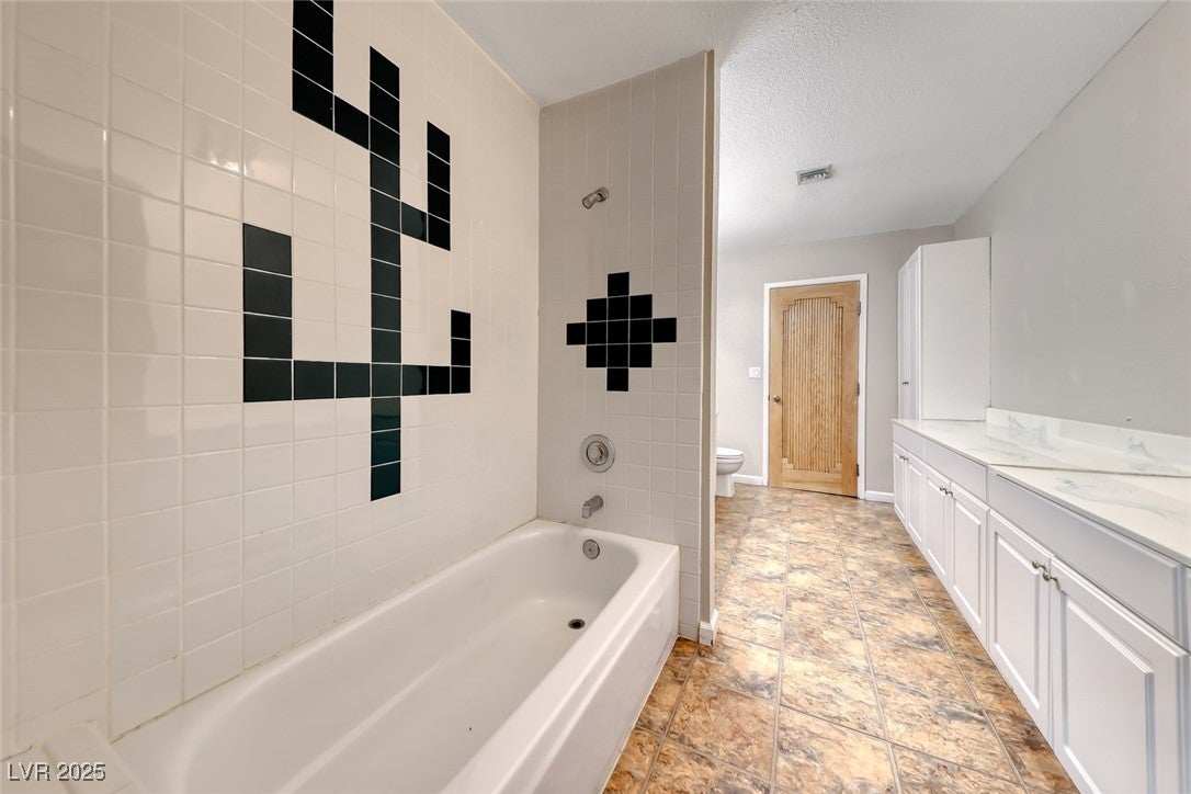 Las Vegas, Nevada, 89141, United States, 4 Bedrooms Bedrooms, ,4 BathroomsBathrooms,Residential,Active,1968379