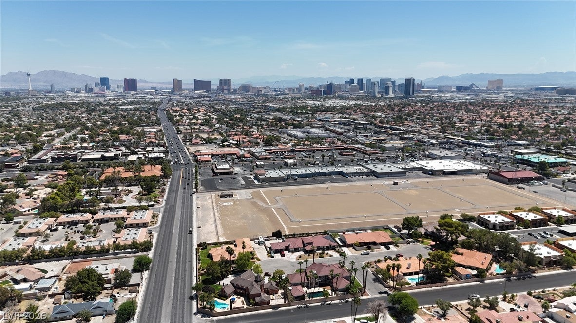 Las Vegas, Nevada, 89146, United States, 5 Bedrooms Bedrooms, ,7 BathroomsBathrooms,Residential,Active,2032390