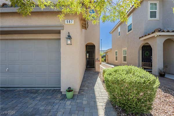 987 HARBOR AVE, HENDERSON, NV 89002, photo 3 of 32