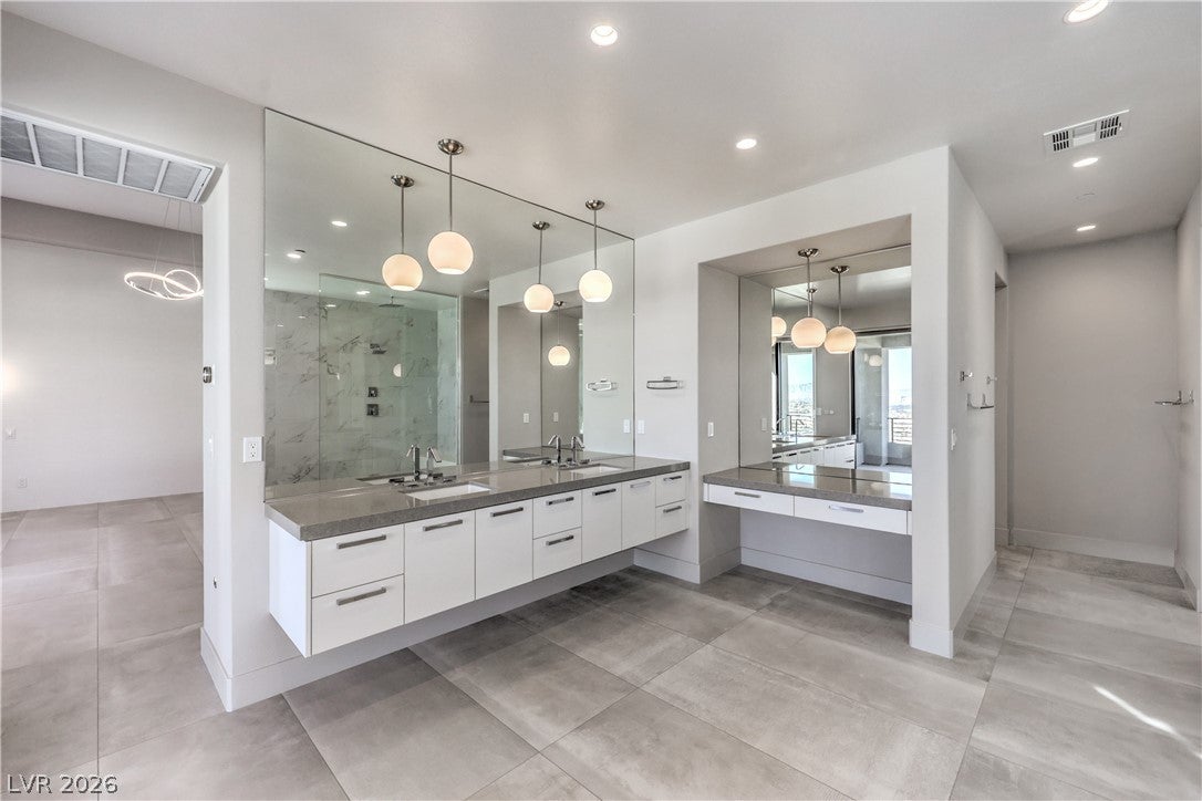 Henderson, Nevada, 89012, United States, 4 Bedrooms Bedrooms, ,5 BathroomsBathrooms,Residential,Active,2016114