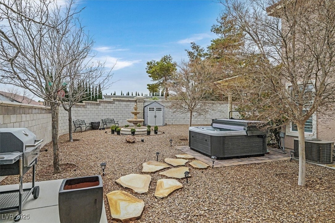 Henderson, Nevada, 89052, United States, 5 Bedrooms Bedrooms, ,4 BathroomsBathrooms,Residential,Active,1739708