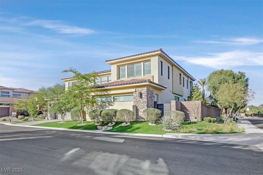 Henderson, Nevada, 89011, United States, ,5 BathroomsBathrooms,Residential,Active,1704244