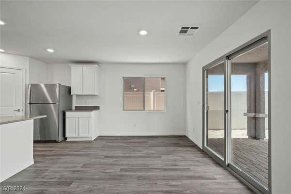 1656 SANDIA ROCK AVE, NORTH LAS VEGAS, NV 89032, photo 3 of 9