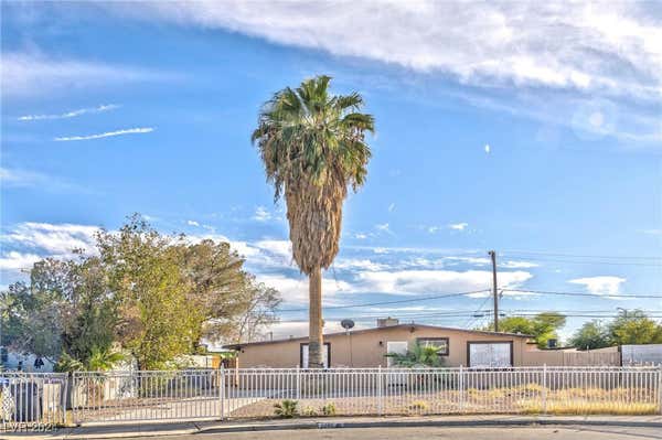 3205 STANLEY AVE, NORTH LAS VEGAS, NV 89030 - Image 1