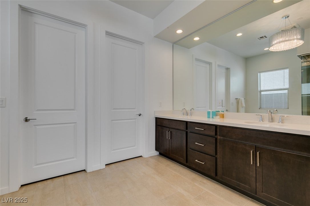 Las Vegas, Nevada, 89138, United States, 5 Bedrooms Bedrooms, ,4 BathroomsBathrooms,Residential,Active,1961955