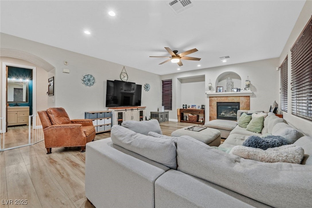 Las Vegas, Nevada, 89141, United States, 6 Bedrooms Bedrooms, ,5 BathroomsBathrooms,Residential,Active,1996585