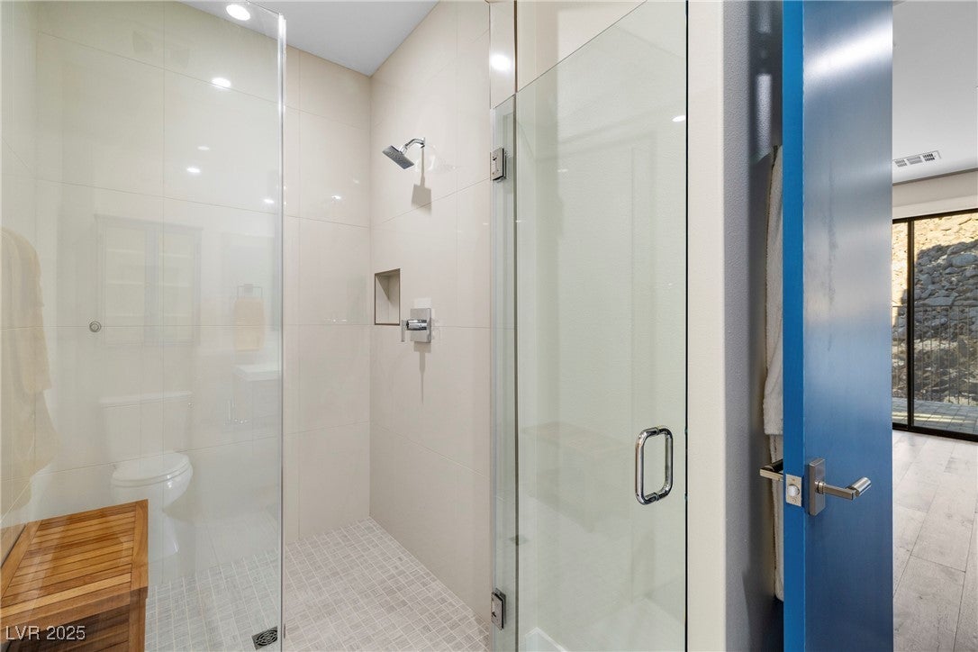 Henderson, Nevada, 89012, United States, 3 Bedrooms Bedrooms, ,4 BathroomsBathrooms,Residential,Active,1967100