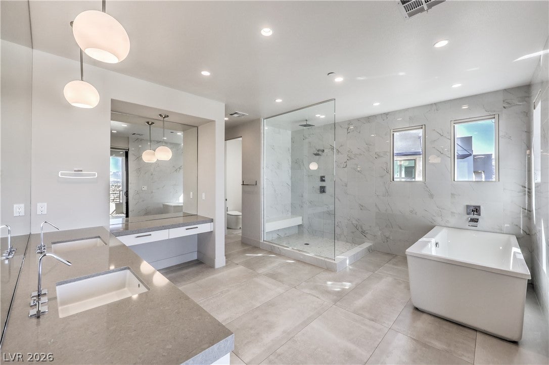 Henderson, Nevada, 89012, United States, 4 Bedrooms Bedrooms, ,5 BathroomsBathrooms,Residential,Active,2016114